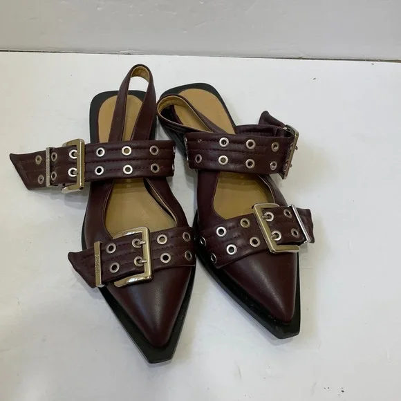 GANNI FEMININE STUDDED BUCKLE BALLERINA FLATS IN BURGUNDY VEGAN LEATHER - Picture 4 of 10
